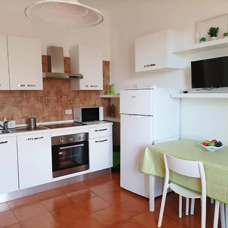 Casa Vacanze Le Palme Baia Verde بيت للعطل غالّيبولي